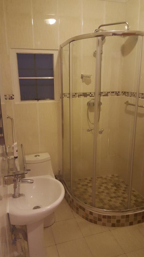 Mathlyn Guest House Francistown Kültér fotó