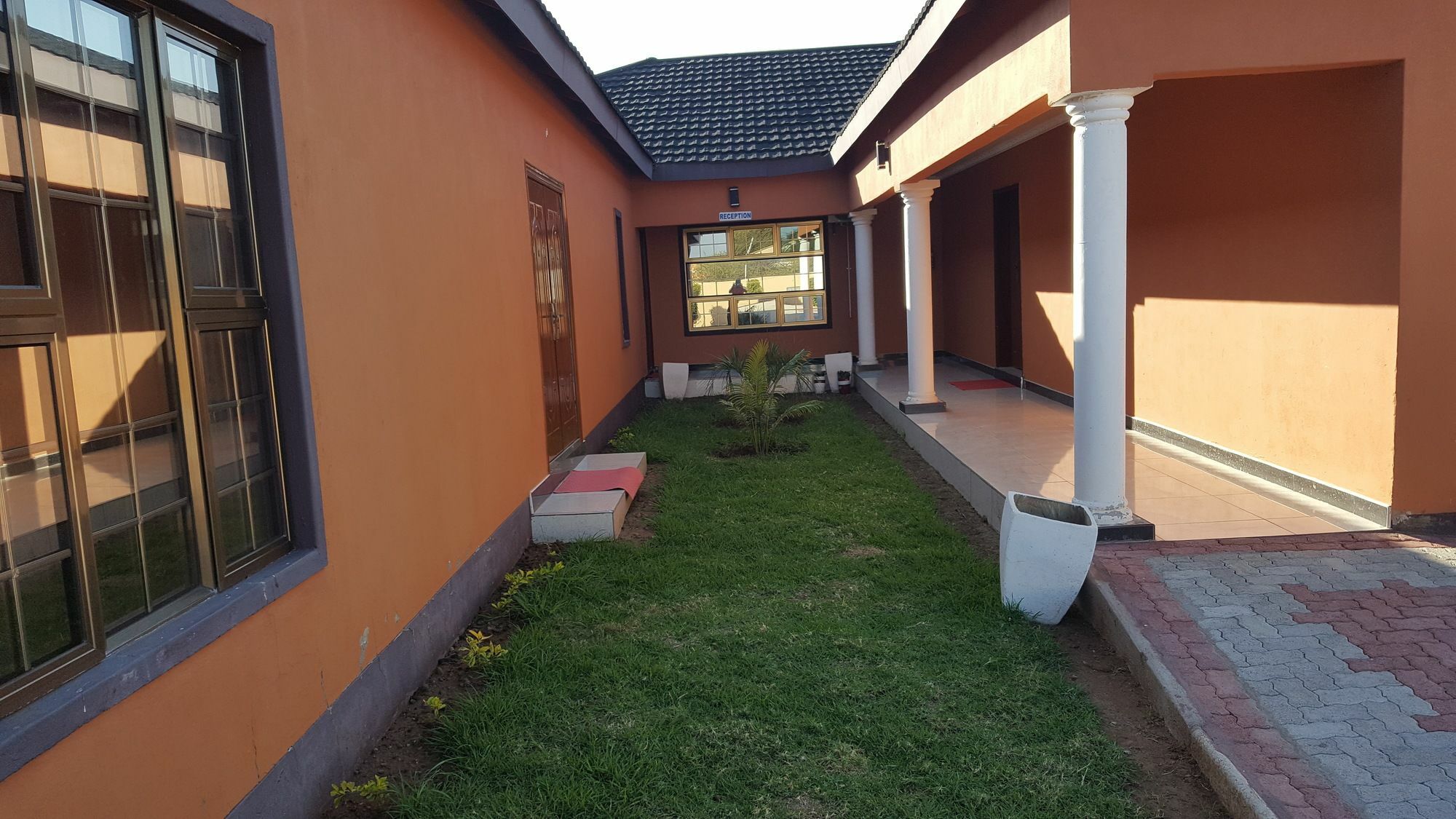 Mathlyn Guest House Francistown Kültér fotó